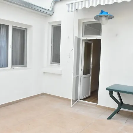 Trimaya - Comfort In The Center Апартаменти *