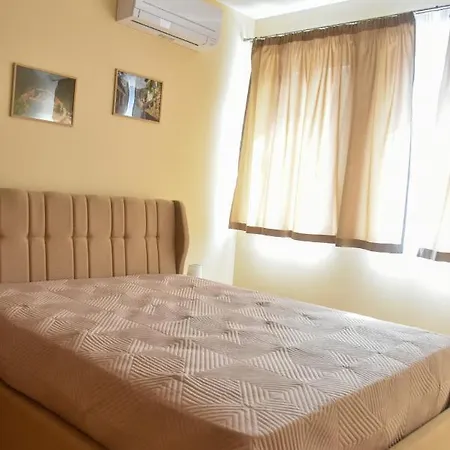 Trimaya - Comfort In The Center Lejlighed